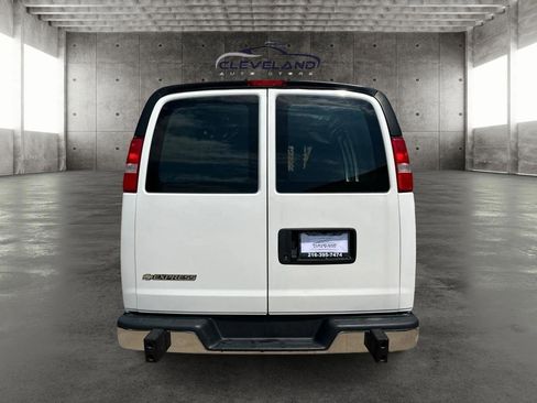 Used 2022 Chevrolet Express 2500 w/ Driver Convenience Package image 4