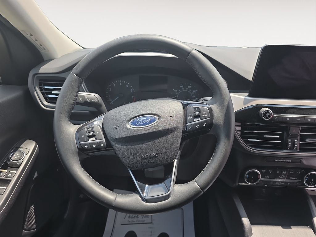 Used 2022 Ford Escape SEL AWD/4WD image 12