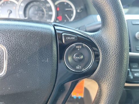 Used 2017 Honda Accord LX image 28