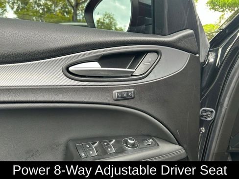 Used 2022 Alfa Romeo Stelvio Veloce AWD/4WD image 16