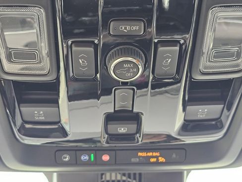 New 2026 Chevrolet Suburban High Country AWD/4WD image 37