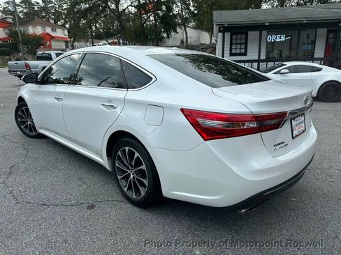 Used 2016 Toyota Avalon XLE image 4