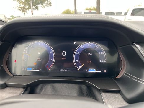 Used 2022 Jeep Grand Cherokee Overland image 48