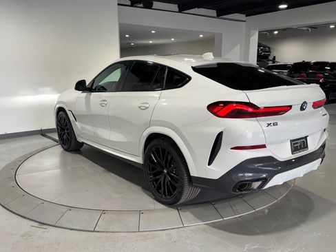 Used 2023 BMW X6 xDrive40i w/ M Sport Package AWD/4WD image 14