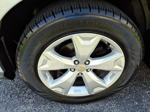 Used 2015 Subaru Forester 2.5i Limited AWD/4WD image 13