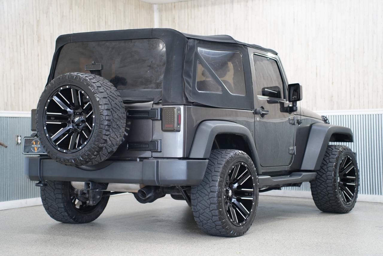 Used 2017 Jeep Wrangler Sport w/ Quick Order Package 24S AWD/4WD image 10