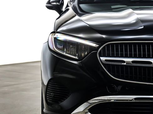 Certified 2025 Mercedes-Benz GLC 300 GLC 300 SUV image 16