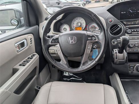 Used 2013 Honda Pilot Touring image 23
