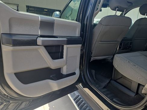 Used 2018 Ford F250 XLT w/ XLT Premium Package AWD/4WD image 5