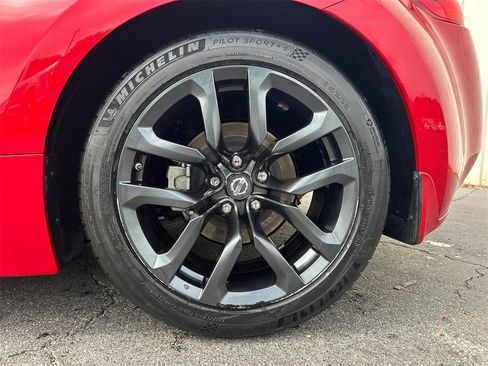 Used 2019 Nissan 370Z Touring image 18