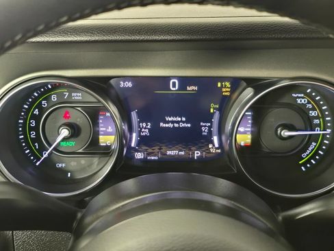 Used 2023 Jeep Wrangler Unlimited w/ Cold Weather Group AWD/4WD image 26