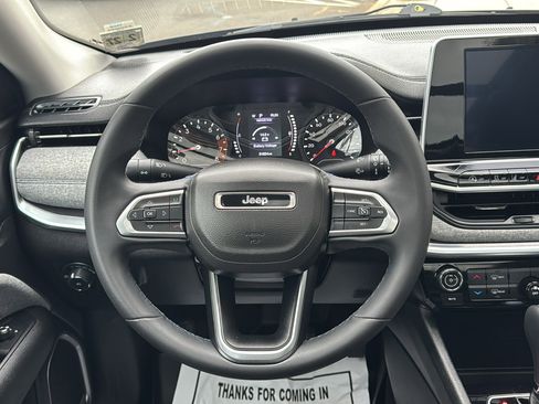 Certified 2022 Jeep Compass Latitude w/ Sun and Sound Group image 23