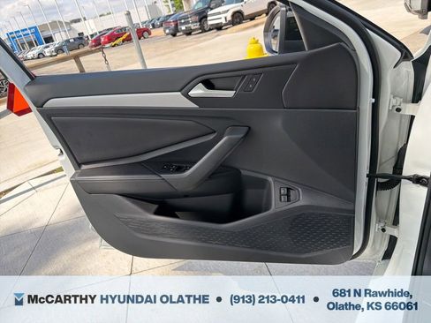 Used 2023 Volkswagen Jetta Sport FWD image 29