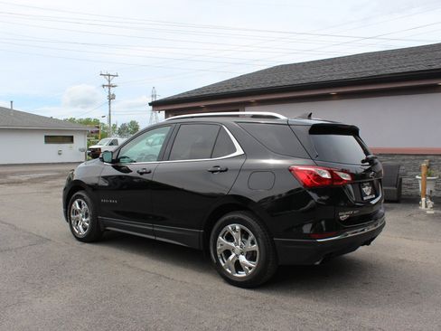Used 2018 Chevrolet Equinox LT w/ Sun & Infotainment Package AWD/4WD image 9