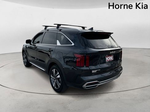 Certified 2023 Kia Sorento SX Prestige image 5