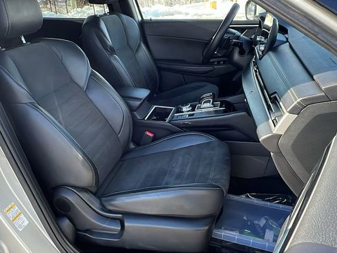 Used 2024 Mitsubishi Outlander SE image 10