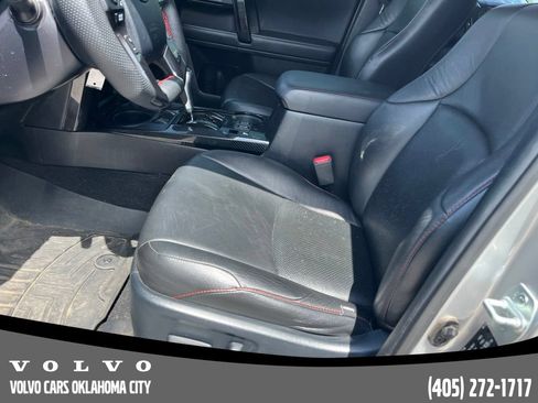 Used 2020 Toyota 4Runner TRD Off-Road AWD/4WD image 10