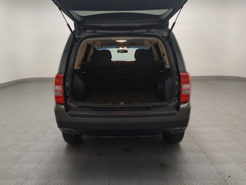 Used 2016 Jeep Patriot Sport w/ Power Value Group image 29