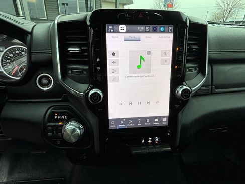 Used 2025 RAM 1500 Laramie image 17