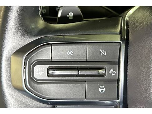 Used 2025 GMC Sierra EV Denali AWD/4WD image 26