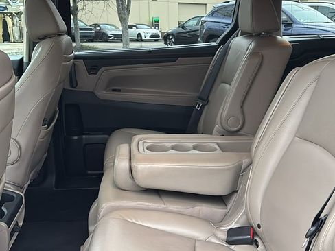 Used 2018 Honda Odyssey Touring image 28