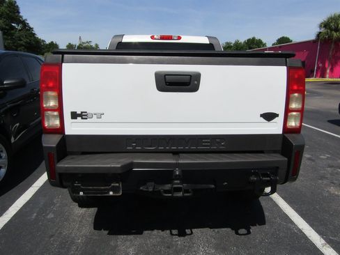 Used 2009 HUMMER H3T Alpha AWD/4WD image 3