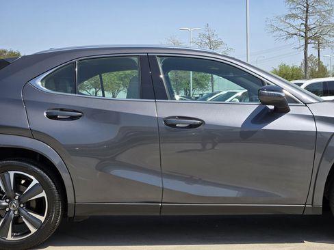 Used 2025 Lexus UX 300h FWD w/ Accessory Package (Z1) image 8