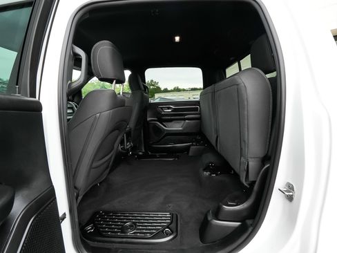 Used 2025 RAM 1500 Big Horn AWD/4WD image 33