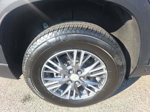 Used 2026 Chevrolet Traverse LT AWD/4WD image 10