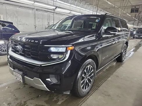 Used 2025 Ford Expedition Max Platinum AWD/4WD image 5