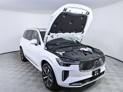 Certified 2026 Volvo XC90 B5 Core w/ Protection Package Premier AWD/4WD image 35
