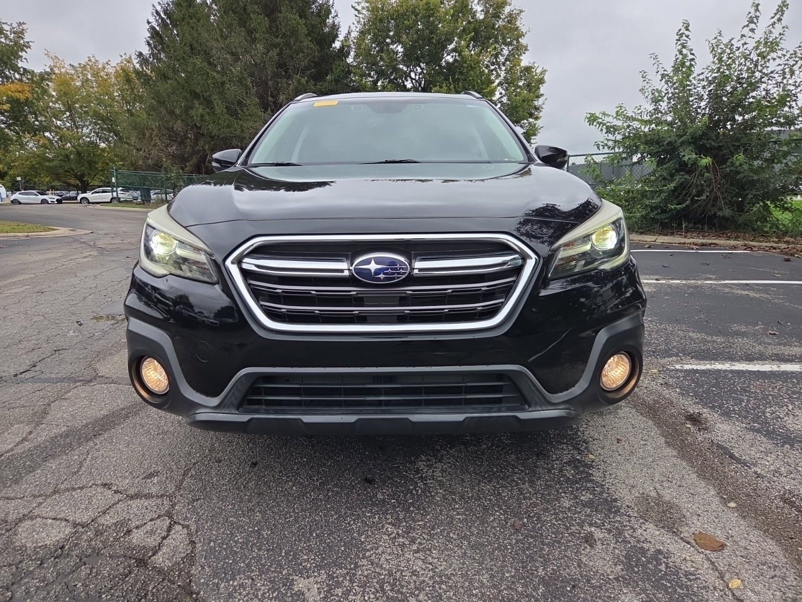 Used 2018 Subaru Outback 3.6R Touring AWD/4WD image 13