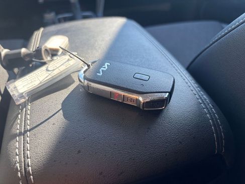 Used 2025 Kia Seltos S image 22