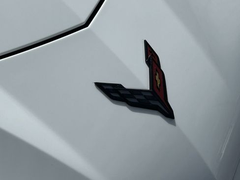 Used 2025 Chevrolet Corvette Z06 w/ Stealth Interior Trim Package RWD image 11