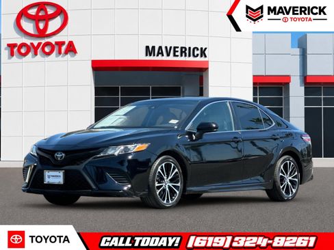 Used 2019 Toyota Camry SE FWD image 1