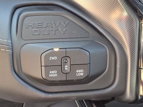Used 2026 RAM 2500 Limited AWD/4WD image 22