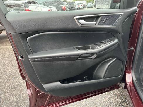 Used 2024 Ford Edge SEL w/ Convenience Package image 9