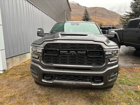 Used 2024 RAM 2500 Limited image 13