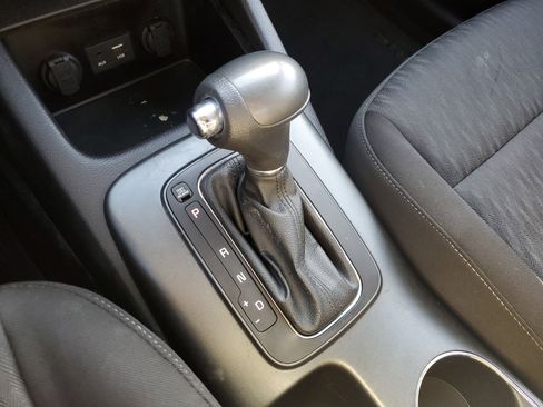 Used 2016 Kia Forte LX image 23