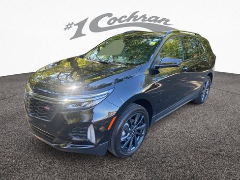 Used 2023 Chevrolet Equinox RS image 3