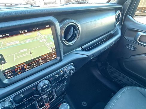 Used 2022 Jeep Wrangler Unlimited Rubicon 4xe AWD/4WD image 24