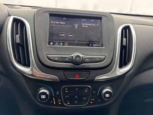 Used 2021 Chevrolet Equinox LT image 10
