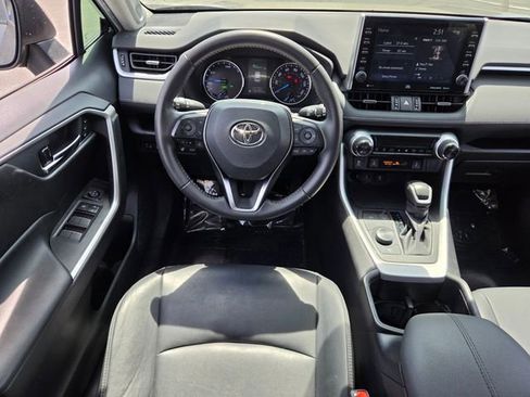 Used 2022 Toyota RAV4 XLE Premium AWD/4WD image 14
