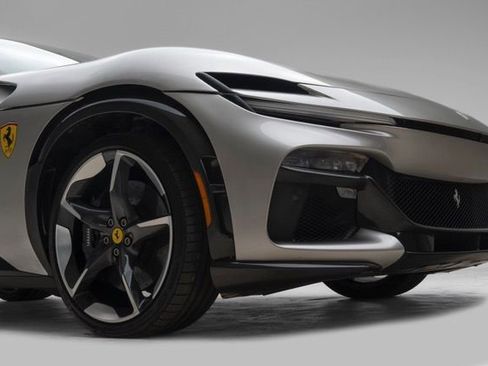 Used 2024 Ferrari Purosangue image 46