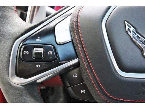 Used 2021 Chevrolet Corvette Stingray Premium Cpe w/ Z51 Performance Package image 13