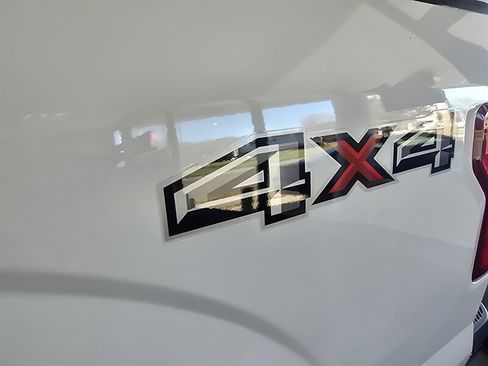 Used 2020 Ford F150 Lariat image 33