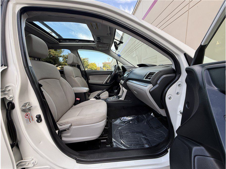 Used 2016 Subaru Forester 2.5i Premium w/ Popular Package #1 AWD/4WD image 13