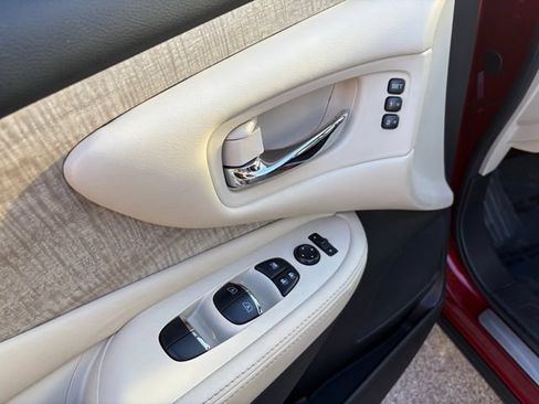 Used 2020 Nissan Murano SL FWD image 17