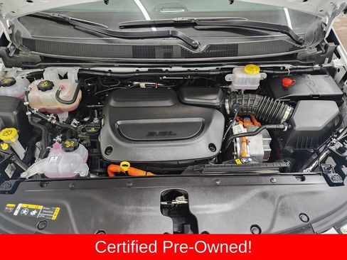 Used 2025 Chrysler Pacifica Pinnacle image 38