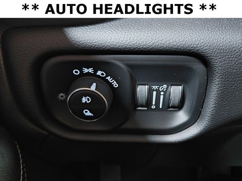 Used 2024 RAM 3500 Laramie image 27